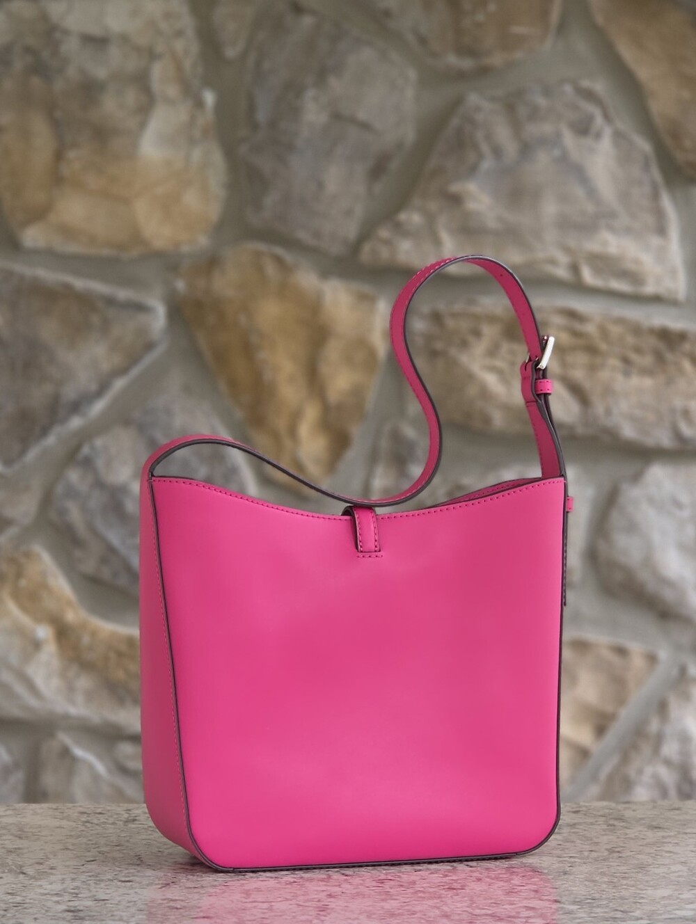 Michael Kors Lyra Small Pink Bucket Shoulder Bag - Picture 3 of 9